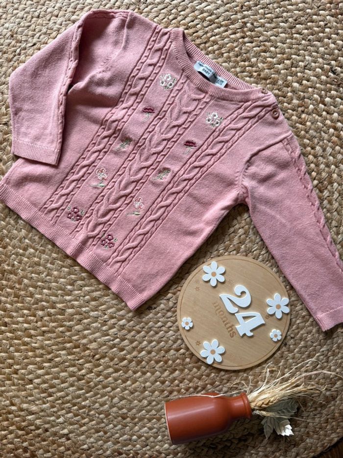 Pull rose fin fleuris - taille 24 mois