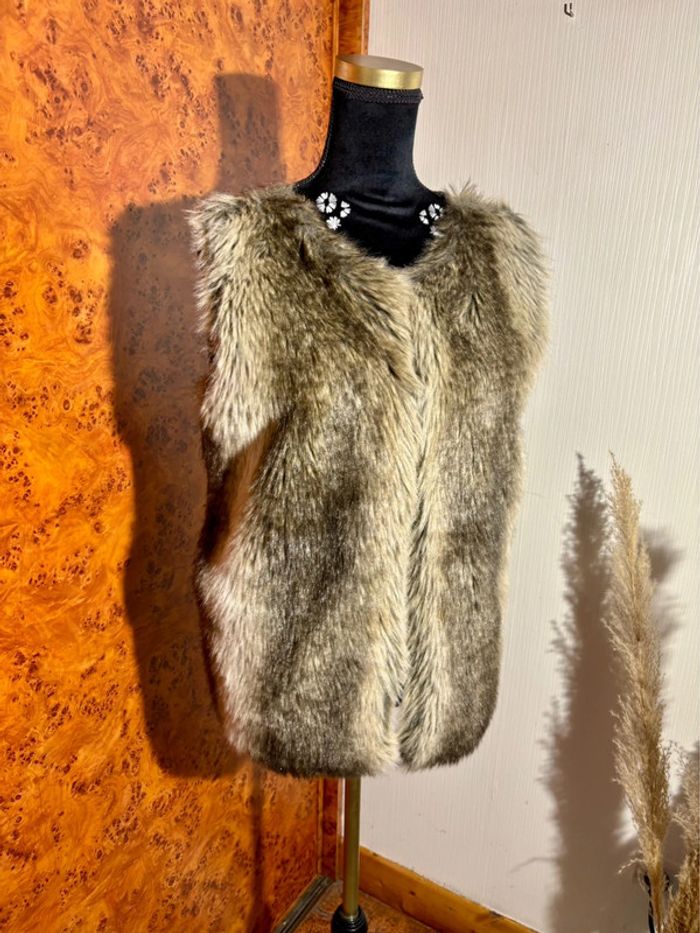 Veste Sans Manches Fausse Fourrure Zara M - Chic & Cosy-Automne / Hiver - photo numéro 2