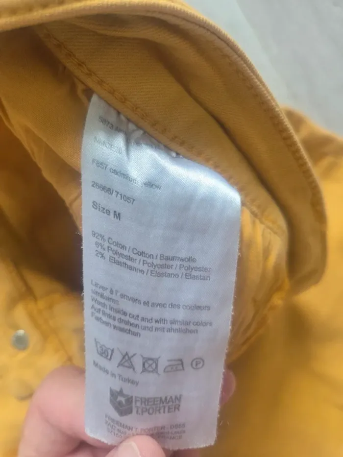 Jean jaune - photo numéro 6