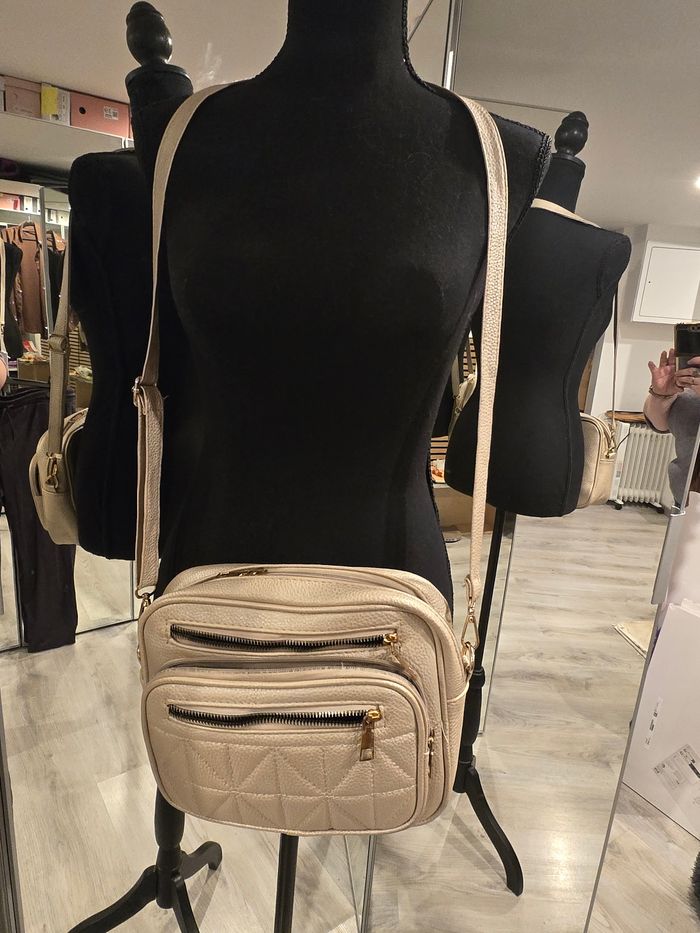 Sac à bandoulière réglable multi-poches doré