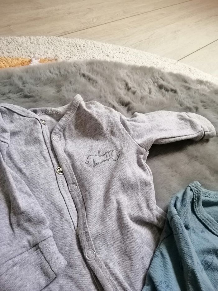 Lot pyjamas - photo numéro 3