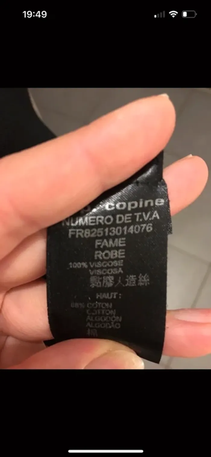 Robe noir et vert cop copine - photo numéro 8