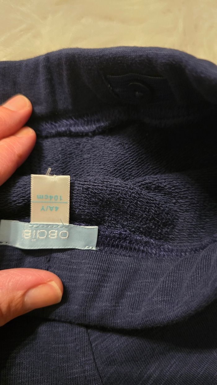 NEUFS (NON PORTÉS) 🏷💙😍🤩 Teeshirt mc et short 4 ans garçon 🤩😍💙🏷 - photo numéro 7