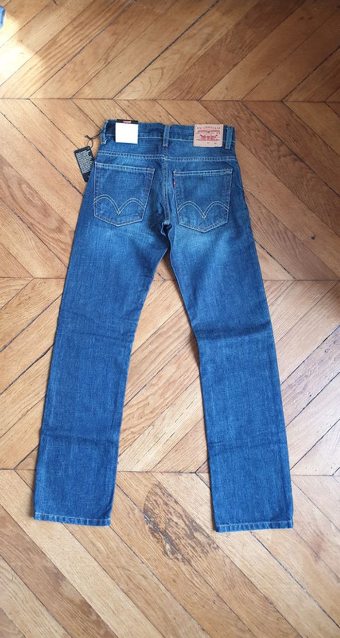 NEUF jean Levi's Strauss bleu taille 10 ans. Avec étiquette - photo numéro 6