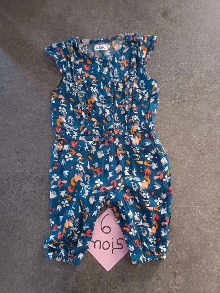 Combinaison bleue fleurie 6 mois