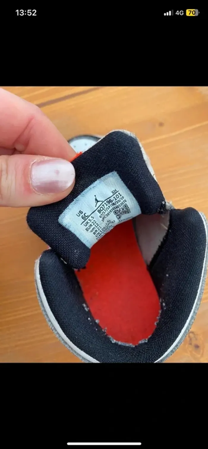 Basket Jordan taille 22 - photo numéro 12