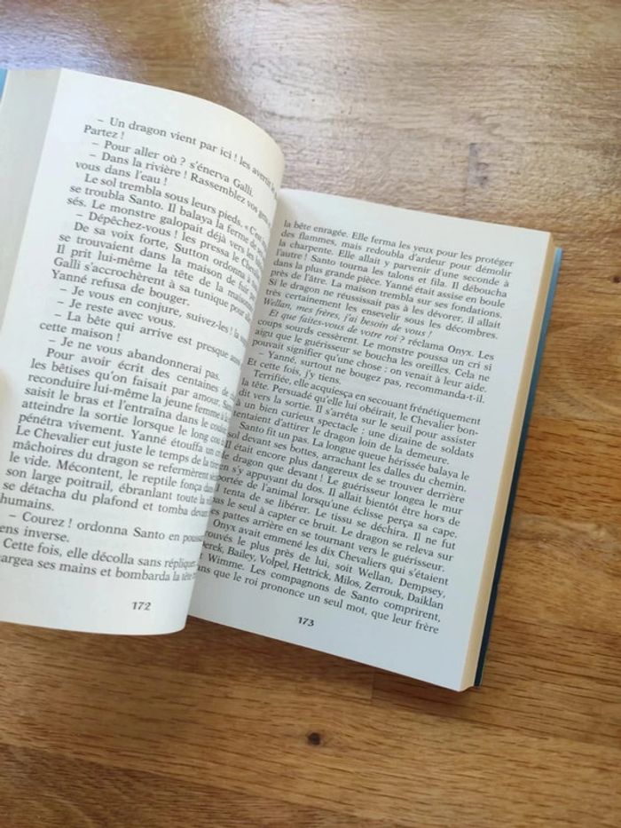 Les chevaliers d'Émeraude tome 9 - photo numéro 4