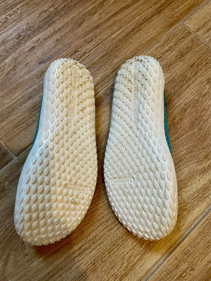 Chaussons // chaussures eau enfant taille 32-33 - photo numéro 2