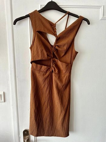 Robe courte sans manches asymétrique avec ouvertures marron taille S Pull & Bear
