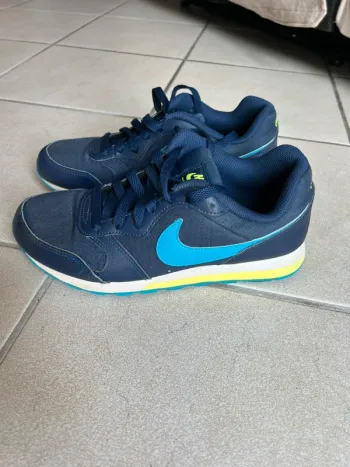 Baskets Nike MD Runner 2