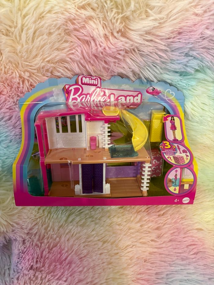 Mini Barbieland.
