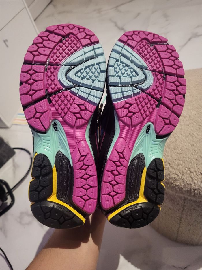 Basket running New balance neon night 1906r - photo numéro 6