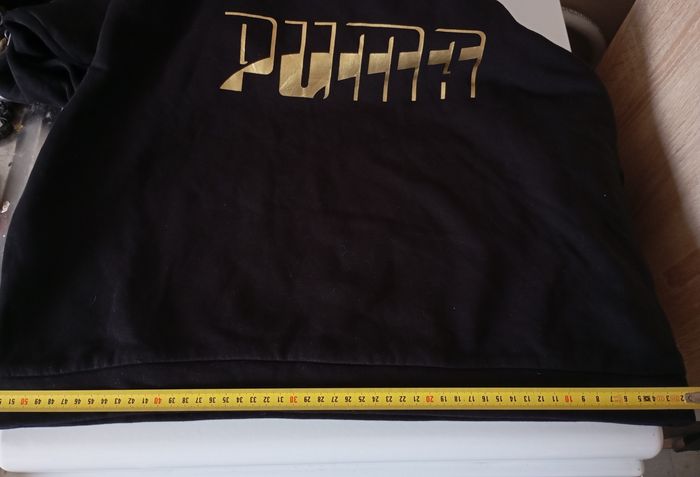 Sweat à capuche. Taille L. Noir et or . Coton et polyester . État neuf - photo numéro 6