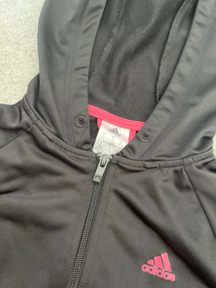 Veste adidas très bon état - photo numéro 2
