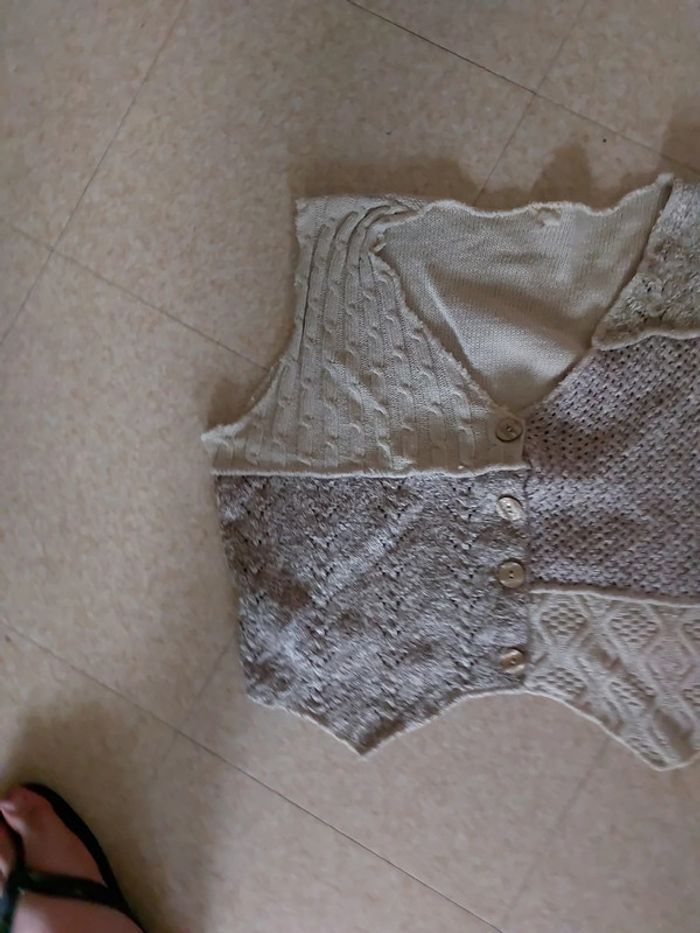 Haut très bon état - photo numéro 2