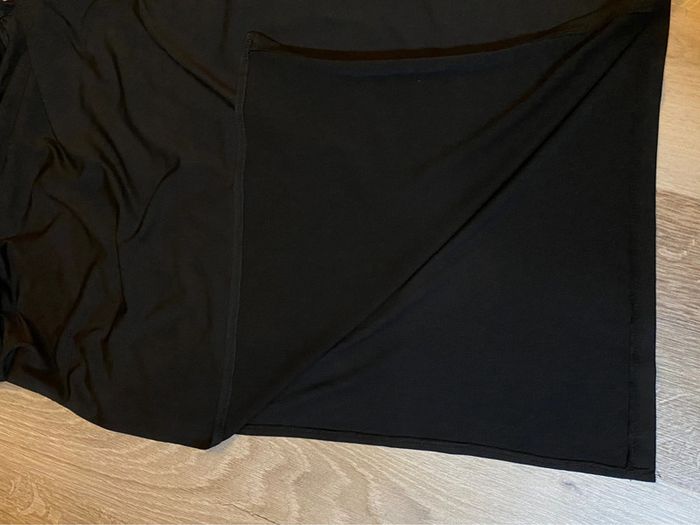 robe de soirée noire, dos, nu et croisées - photo numéro 3