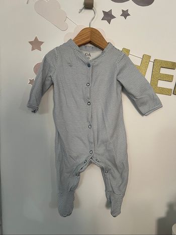 Pyjama à rayure blanc et bleu