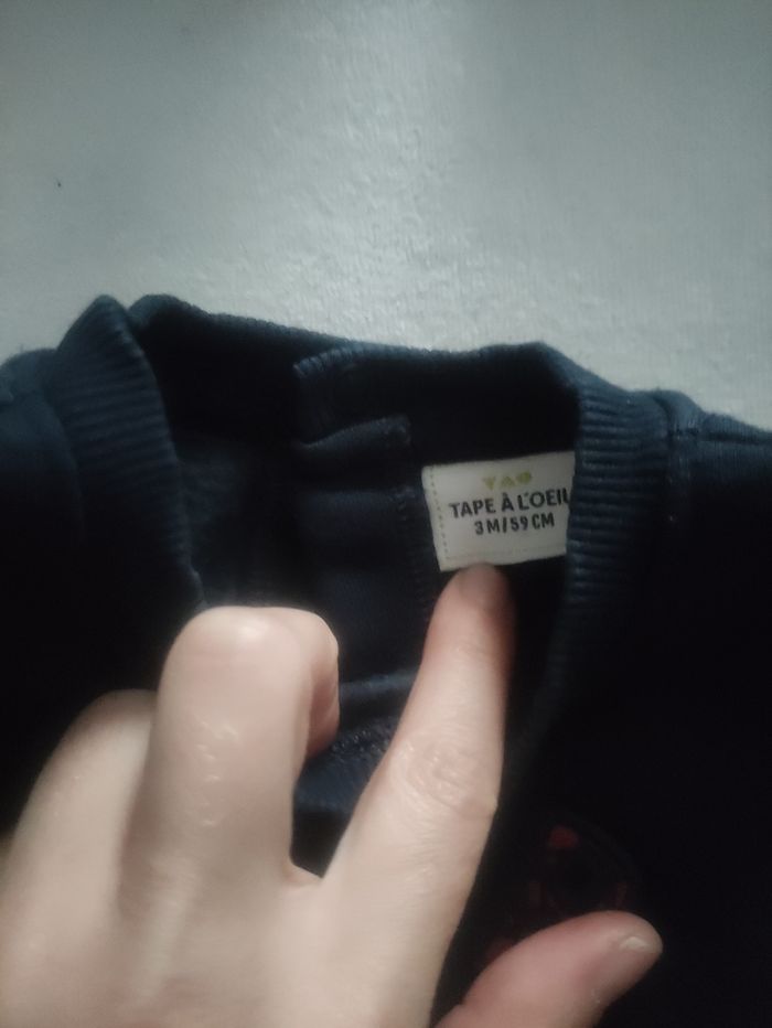 Pull tape a l'œil - photo numéro 3