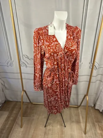 Robe rouge et beige Hartford T.2 / M neuve