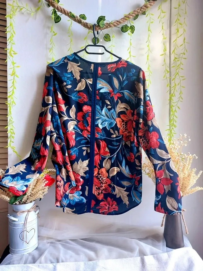 Blouse Zara – M – Marine – État : Très bon - photo numéro 2