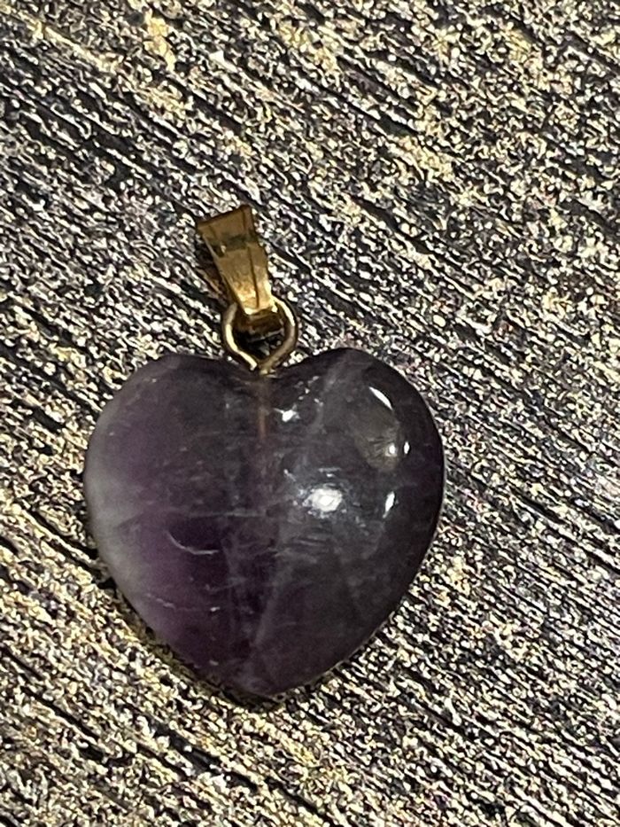 Pendentif en pierre naturelle améthyste