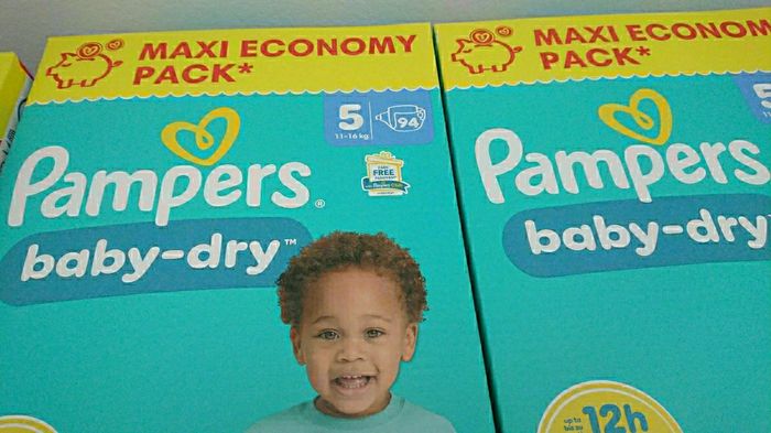 188 couches (2  cartons de 94 couches) Pampers baby-dry taille 5(11-16kg) - photo numéro 2