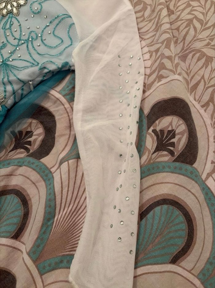 Robe anniversaire reine des neiges - photo numéro 7