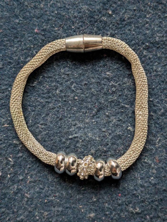 Bracelet fantaisie aimanté - photo numéro 2