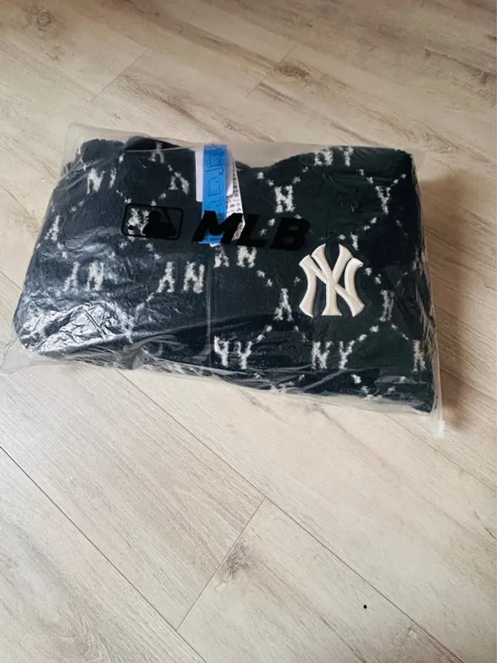Sweat Teddy MLB xl unisexe - photo numéro 2