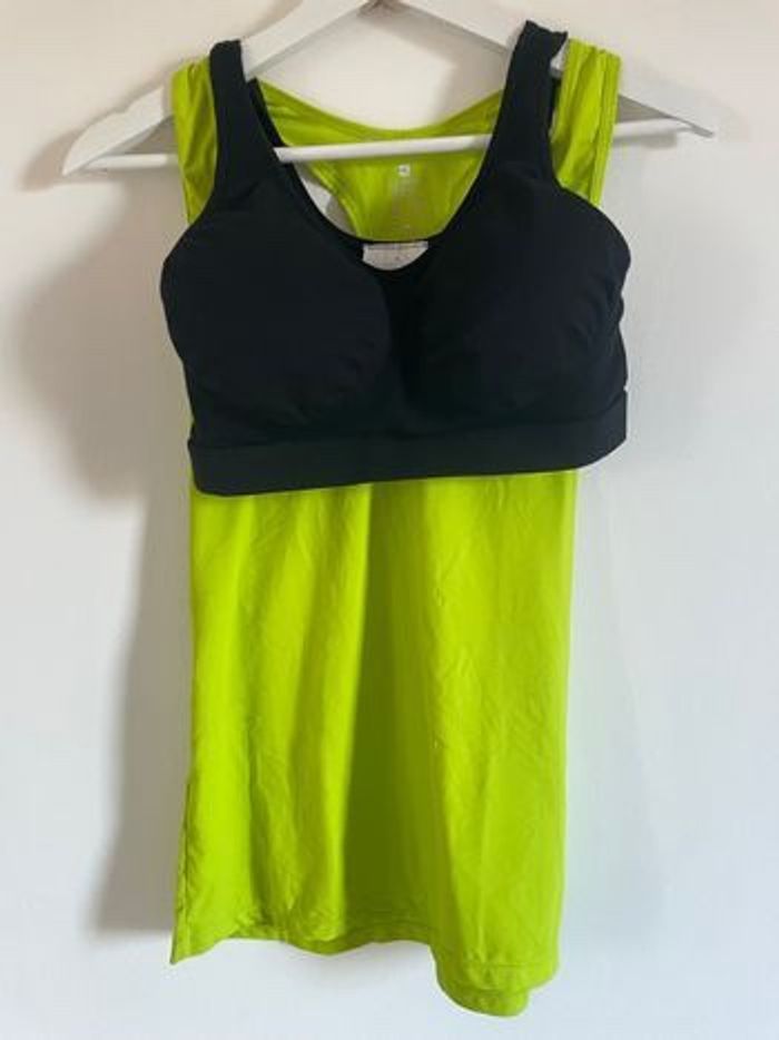 Lot brassière et débardeur de sport taille 42 noir et vert Domyos - photo numéro 9