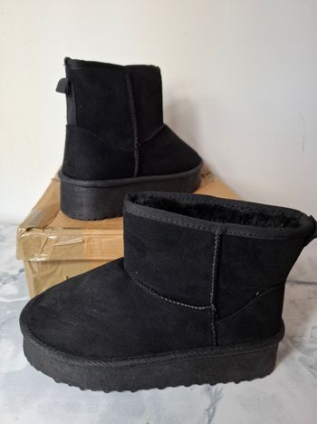 Bottines fourrées noire taille 37
