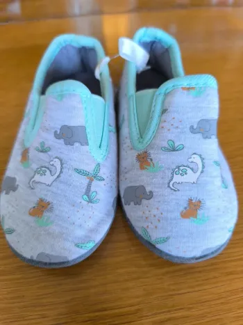 312409 chausson gris/vert garçon 22 in extenso