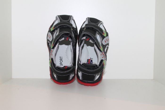 sandales nus pieds rouge noir gris 28 - photo numéro 3