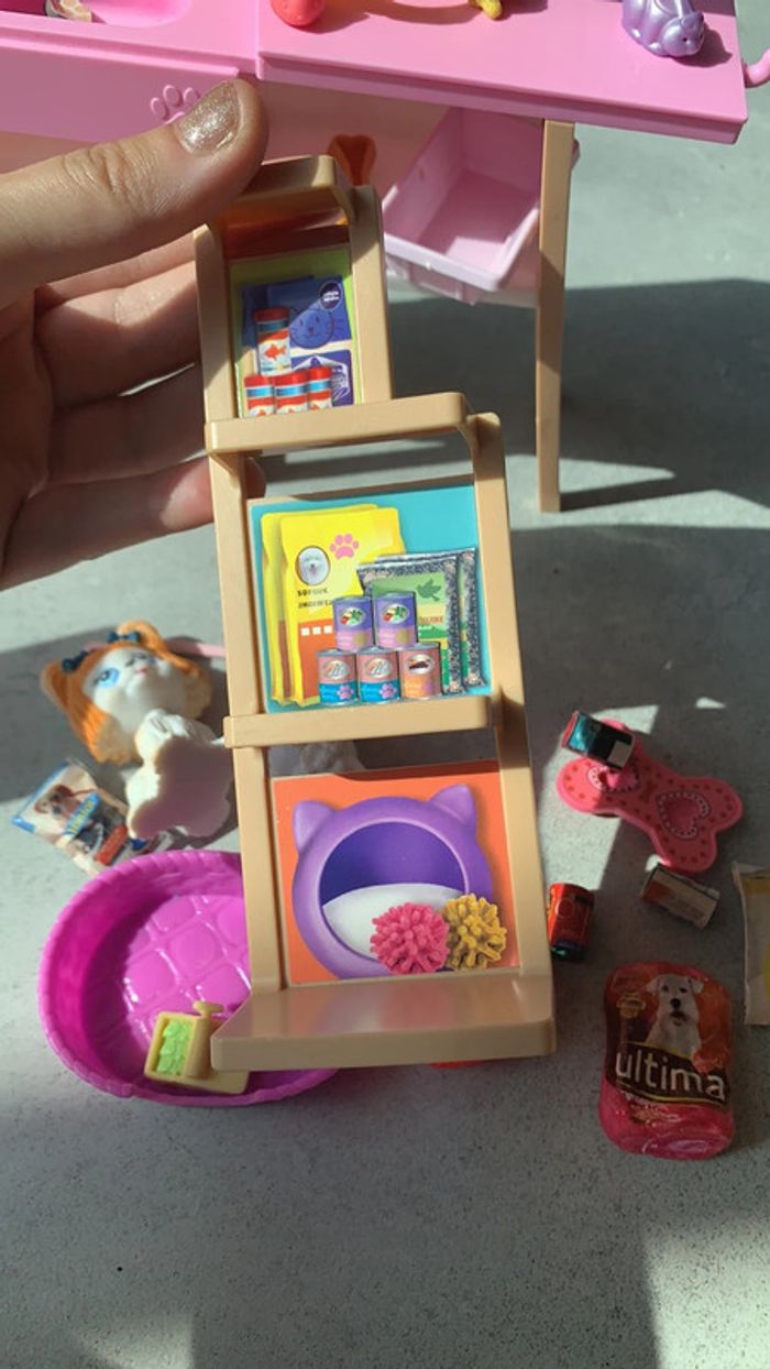 Lot accessoires magasin animalier barbie avec accessoires chien - photo numéro 17