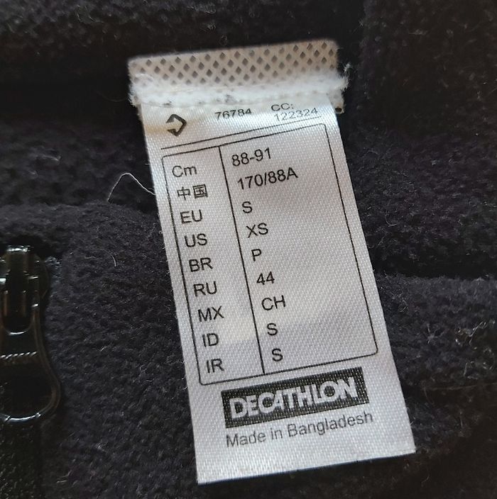 Polaire noire Taille S ou 38 - photo numéro 3