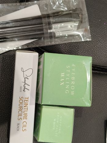 Lot sourcils – Produits neufs – Spécial Brow Lift