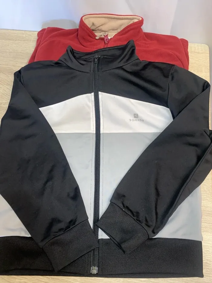 Lot comprenant 3 vestes dont 1 polaire et 1 sweat 6 ans - n1n - photo numéro 7