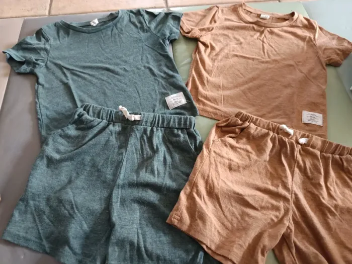 Lot de 2 pyjama shein 4 ans