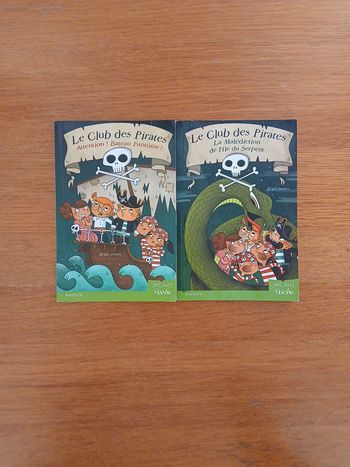 Lot le club des pirates