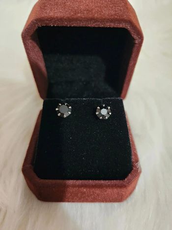 💎Boucles d’oreilles Zirconium noires 💎
