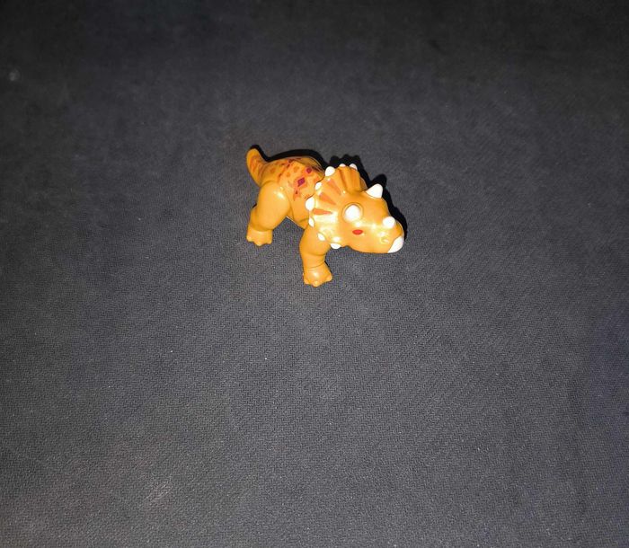 Jouet Dinosaure - Bébé Triceratops - Playmobil