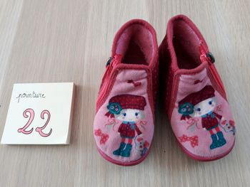 Chaussons fille T.22