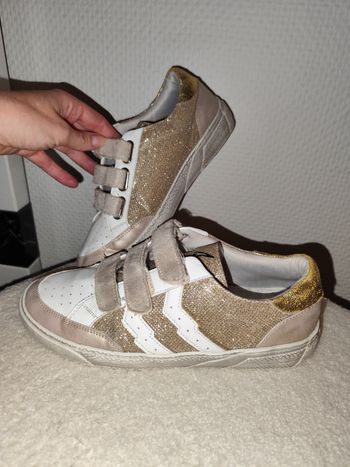 Baskets doré
