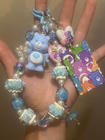 Décoration de portable/sac Carebears nuage lumineux  bleue pluvieux 