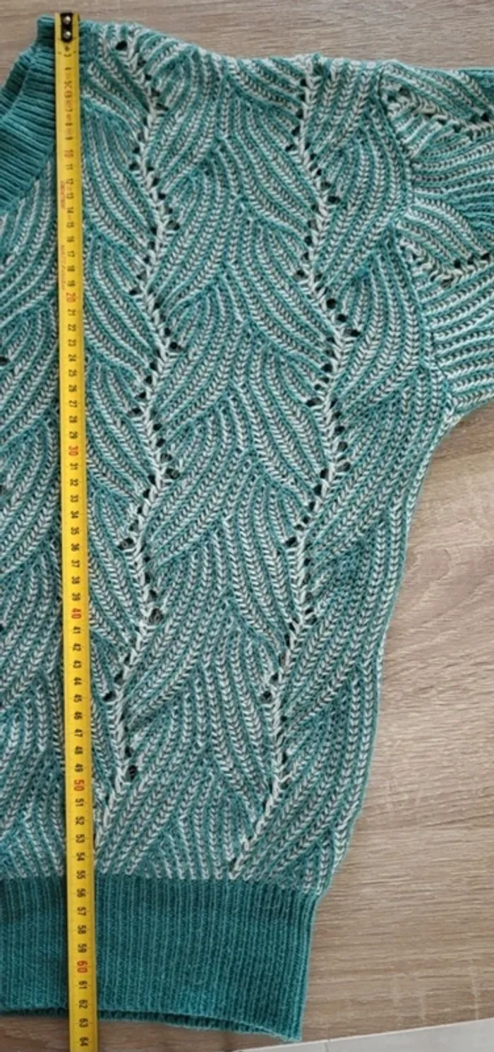 Pull ample col V vert turquoise et blanc Shein curve Taille 2XL ou 50/52 - photo numéro 9