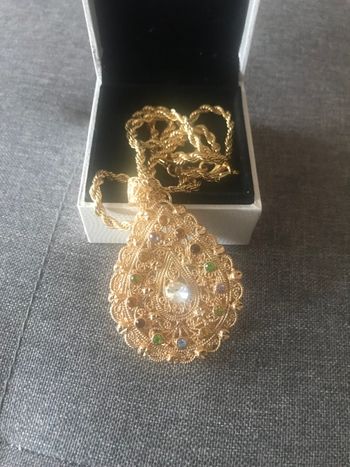 Collier pendentif