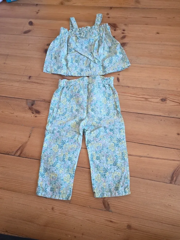 Lot de 7 vêtements fille en 18 mois. - photo numéro 3