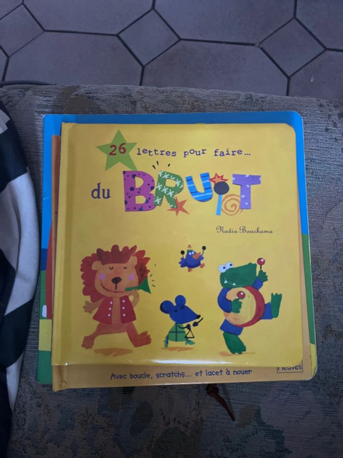 Lot de 3 livres pour jeunes enfants - photo numéro 2