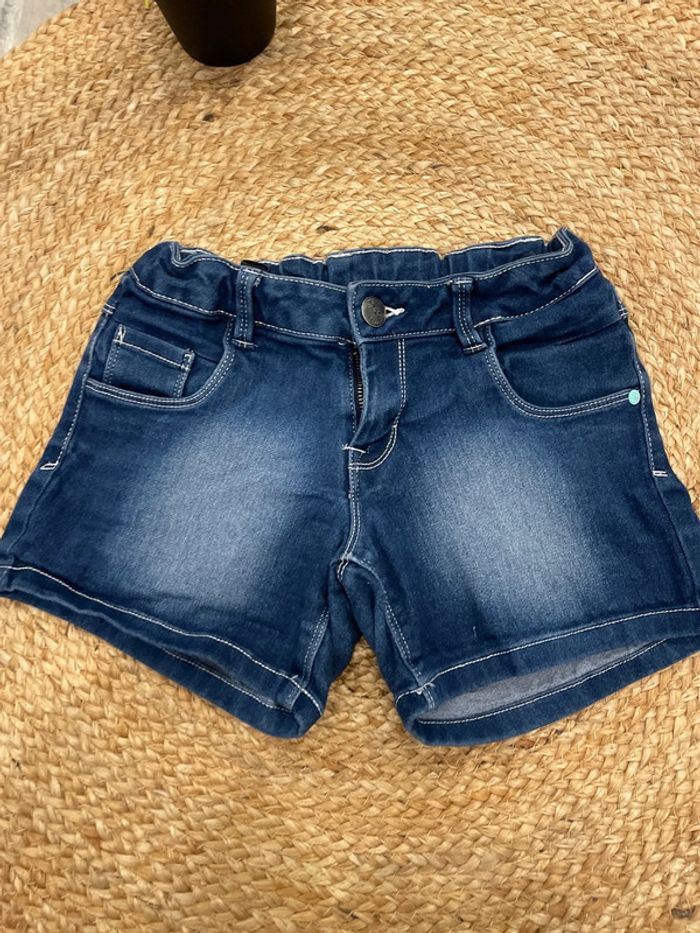 Short fille taille 146/152cm - photo numéro 2
