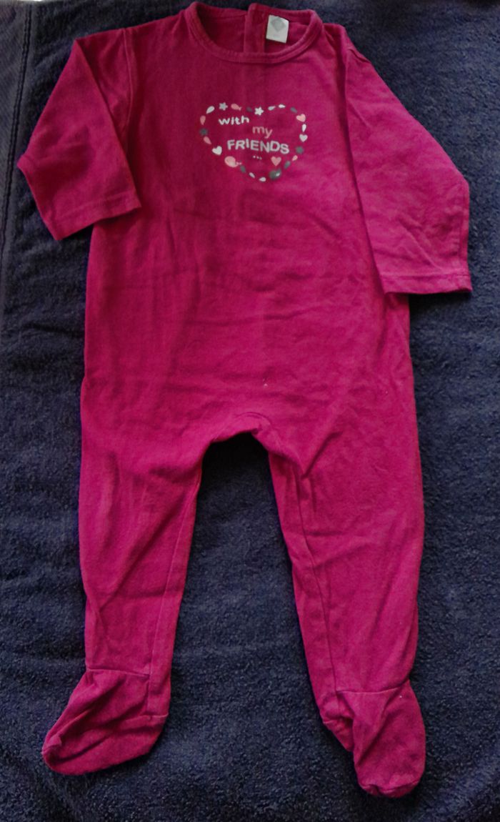 lot d'une robe et d'un pyjama - photo numéro 3